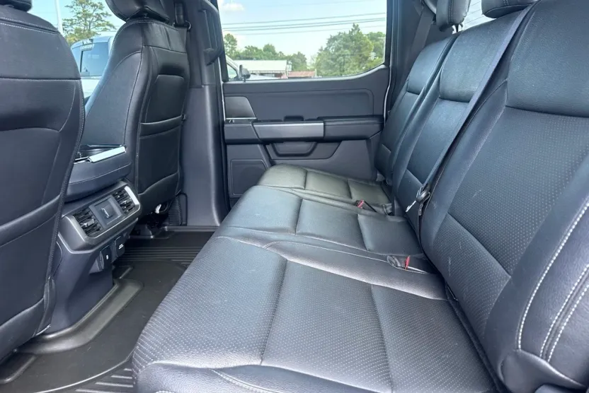2024 Ford F-150 XLT photo 1