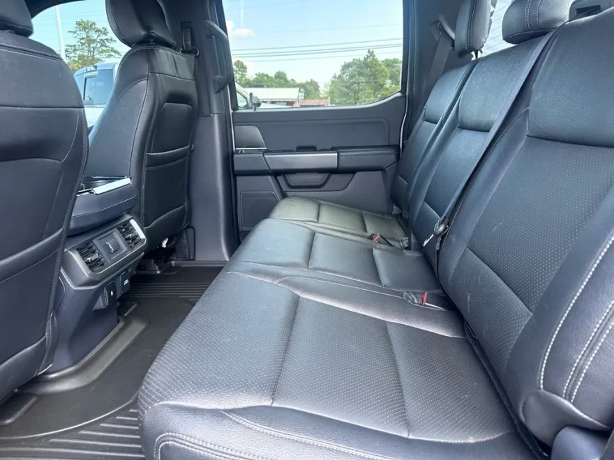 2024 Ford F-150 XLT photo 1