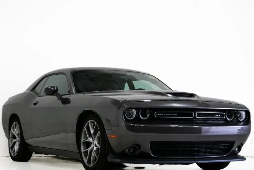 2022 Dodge Challenger GT photo 1