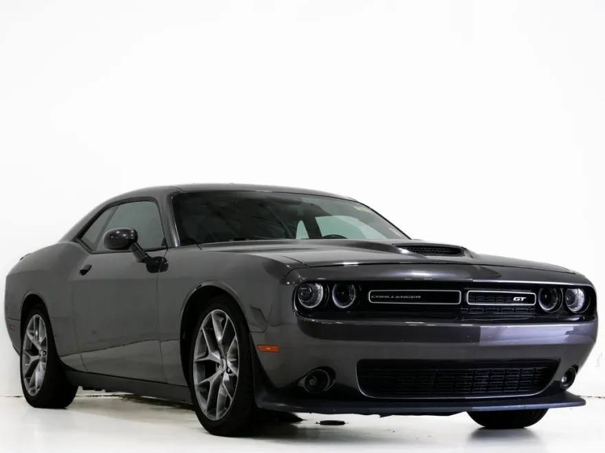 2022 Dodge Challenger GT photo 1