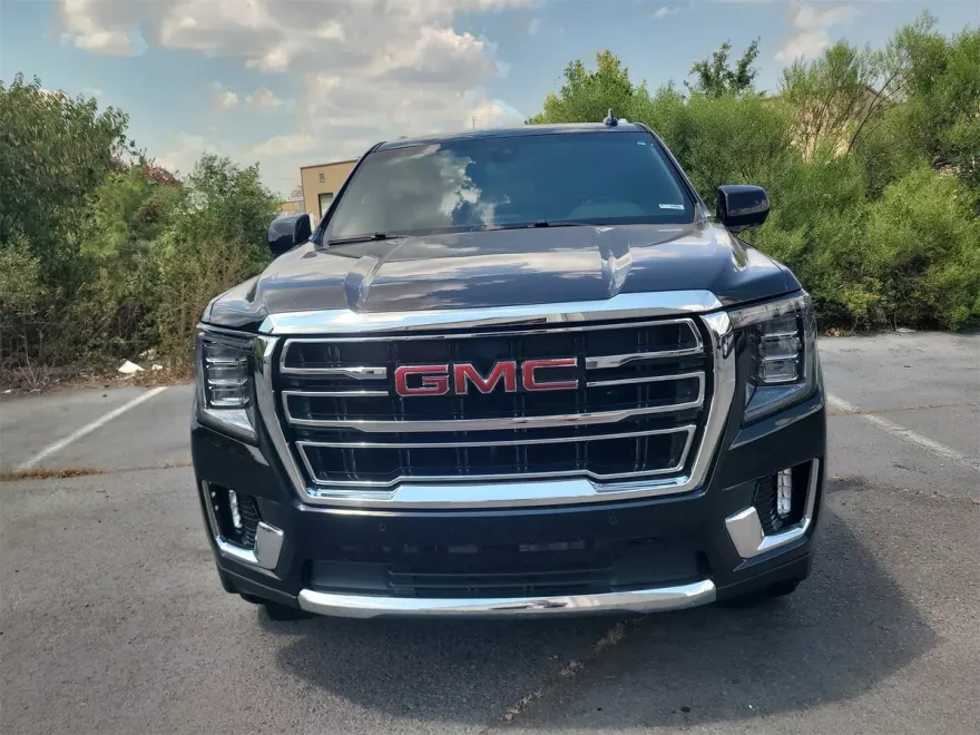 2022 Gmc Yukon SLT photo 1