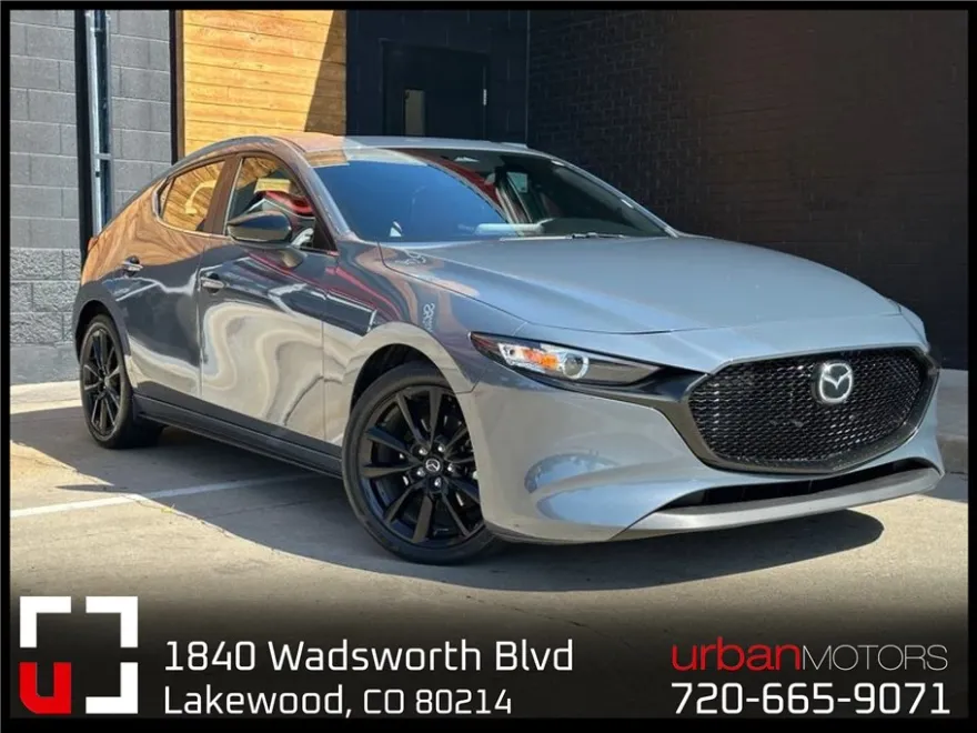 2024 Mazda Mazda3 Hatchback 2.5 s Carbon photo 1