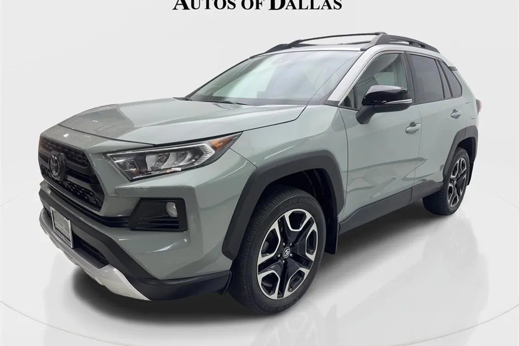 2019 Toyota RAV4 Adventure photo 1