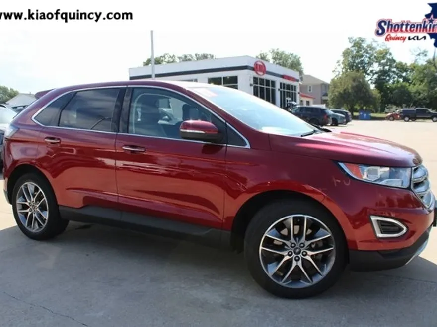 2017 Ford Edge Titanium photo 1