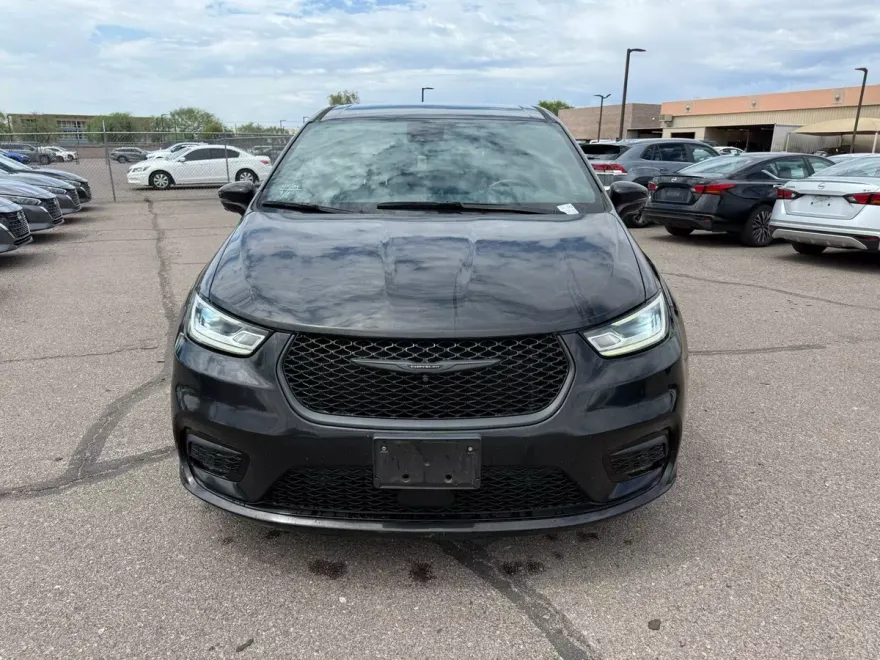 2022 Chrysler Pacifica Hybrid Touring L photo 1