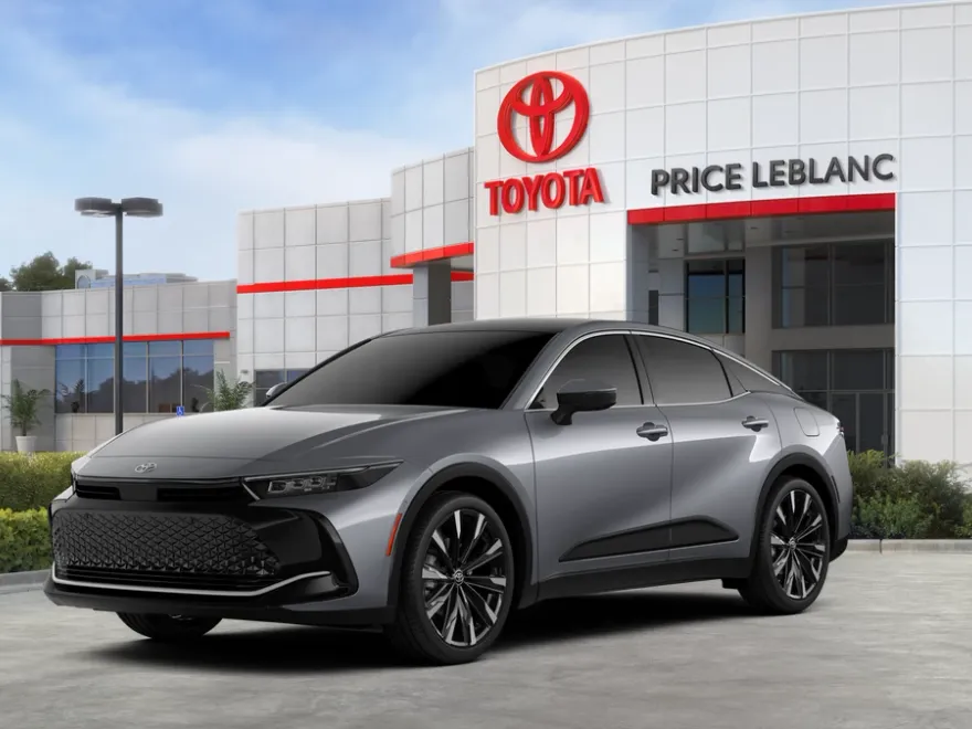 2026 Toyota Crown Platinum photo 1