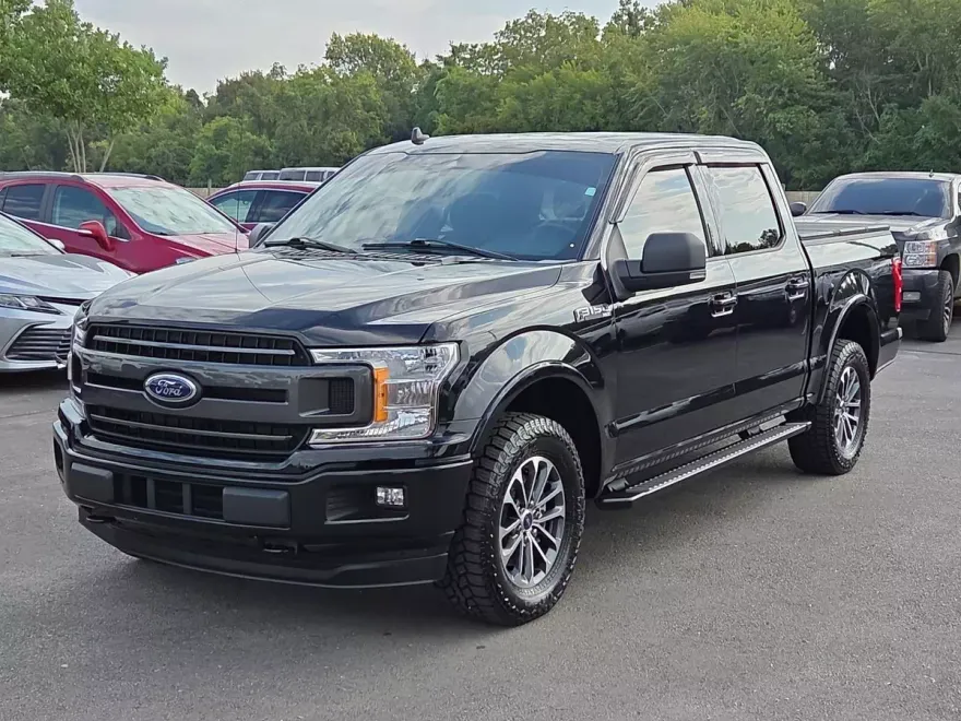 2020 Ford F-150 XLT photo 1