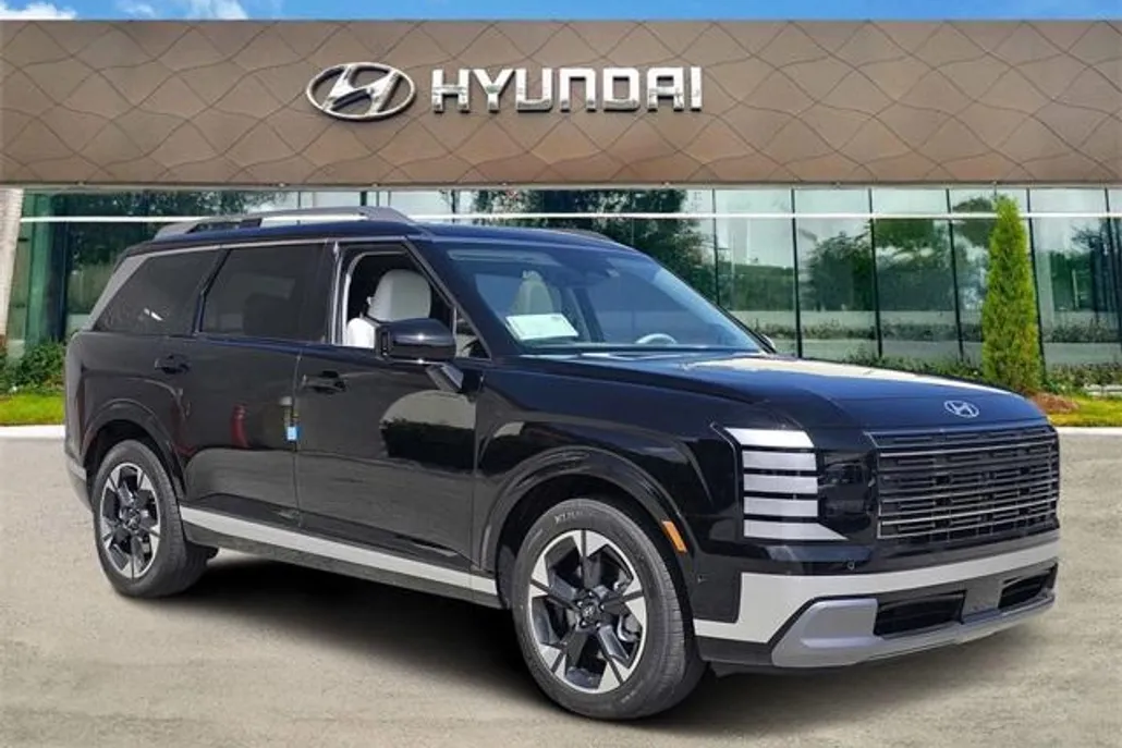 2026 Hyundai Palisade Limited photo 1