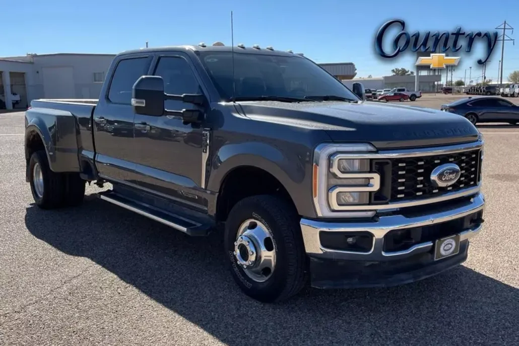 2023 Ford F-350 XL photo 1