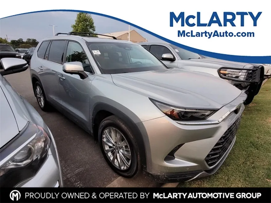 2024 Toyota Grand Highlander Platinum photo 1