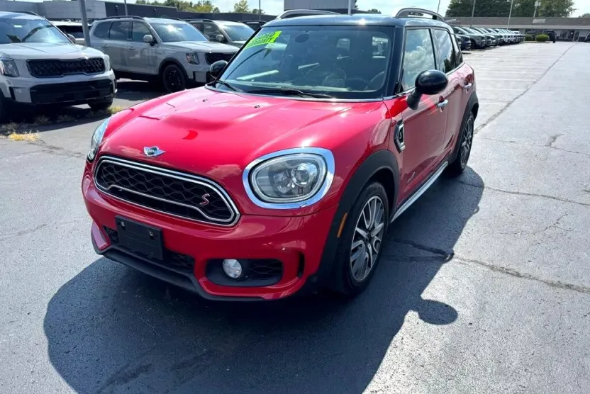 2017 Mini Countryman S ALL4 photo 1