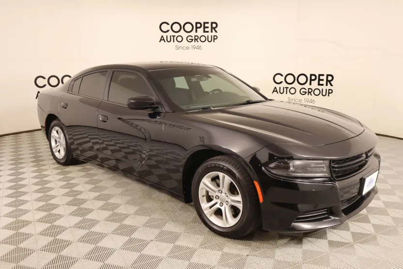 2022 Dodge Charger SXT photo 1