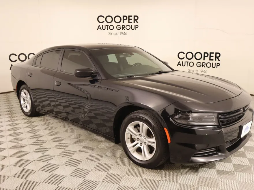 2022 Dodge Charger SXT photo 1