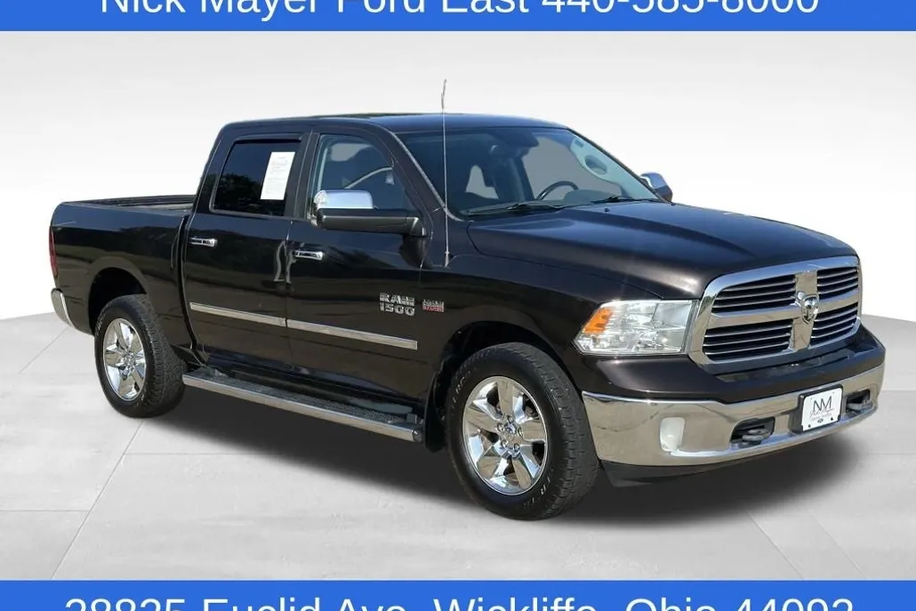 2017 Ram 1500 SLT photo 1