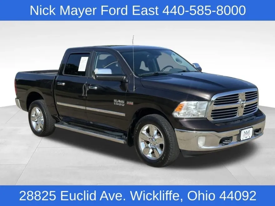 2017 Ram 1500 SLT photo 1