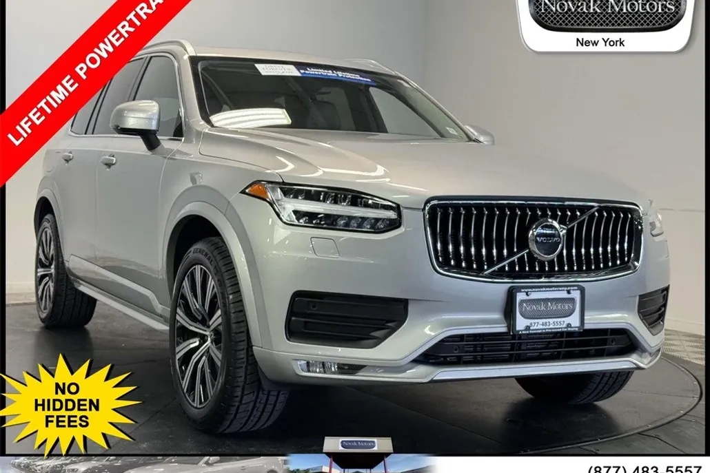 2023 Volvo XC90 B5 Core photo 1