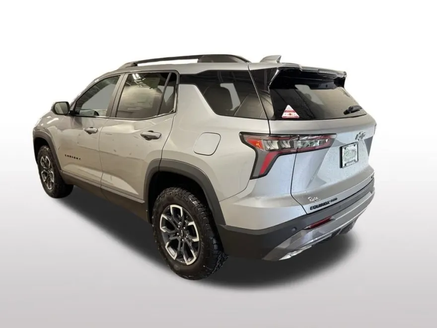 2026 Chevrolet Equinox ACTIV photo 1
