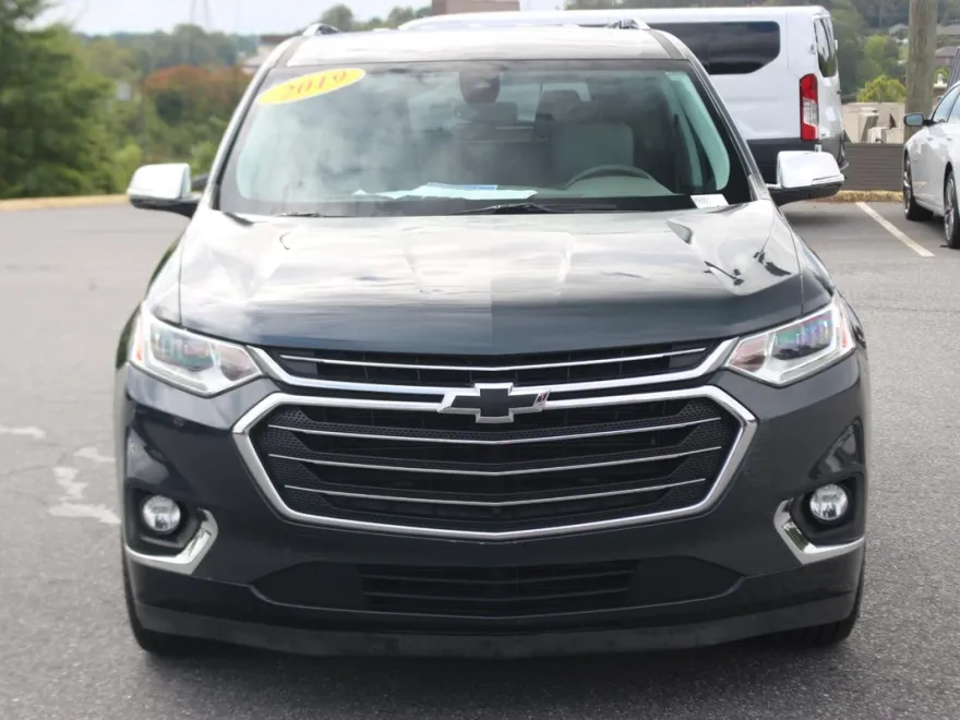 2019 Chevrolet Traverse Premier photo 1