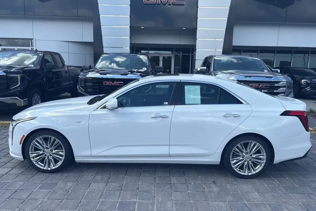 2023 Cadillac CT4 Premium Luxury photo 1