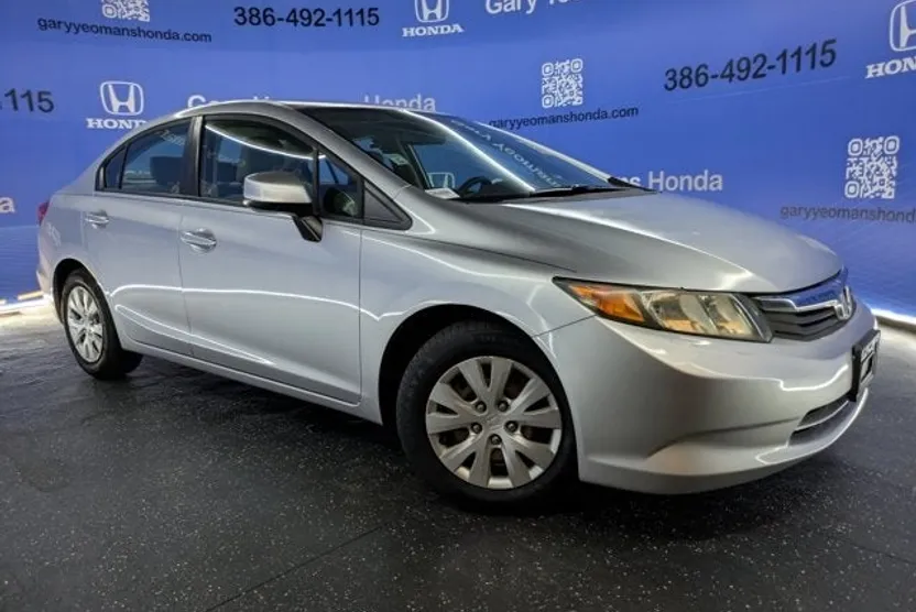 2012 Honda Civic LX photo 1