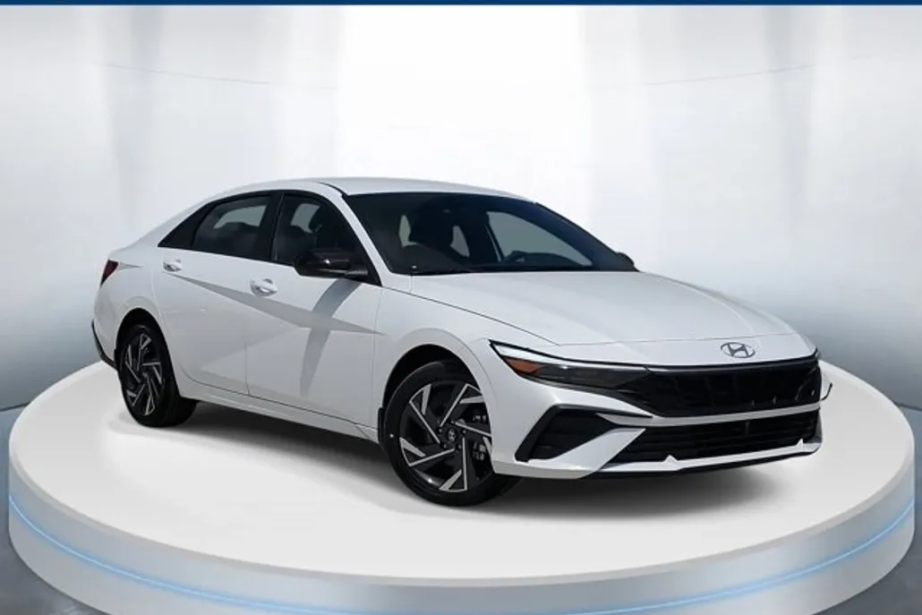 2025 Hyundai Elantra Hybrid SEL Sport photo 1
