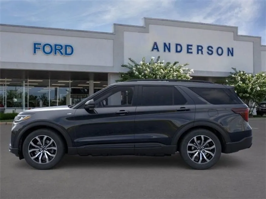 2025 Ford Explorer ST-Line photo 1