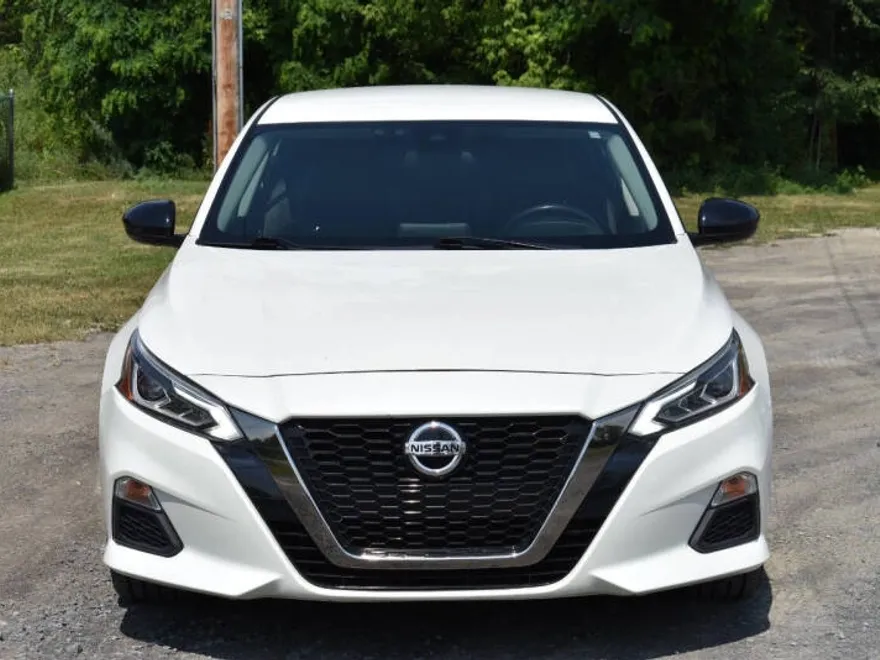 2020 Nissan Altima 2.5 SR photo 1