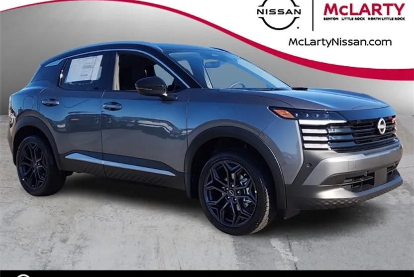 2025 Nissan Kicks SR photo 1