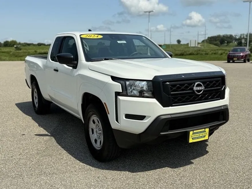 2024 Nissan Frontier S photo 1