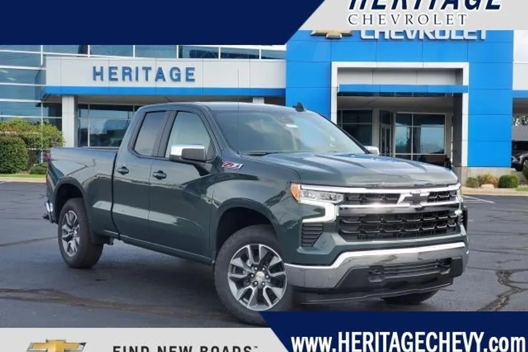 2026 Chevrolet Silverado 1500 LT photo 1