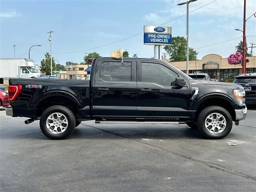 2022 Ford F-150 XLT photo 1
