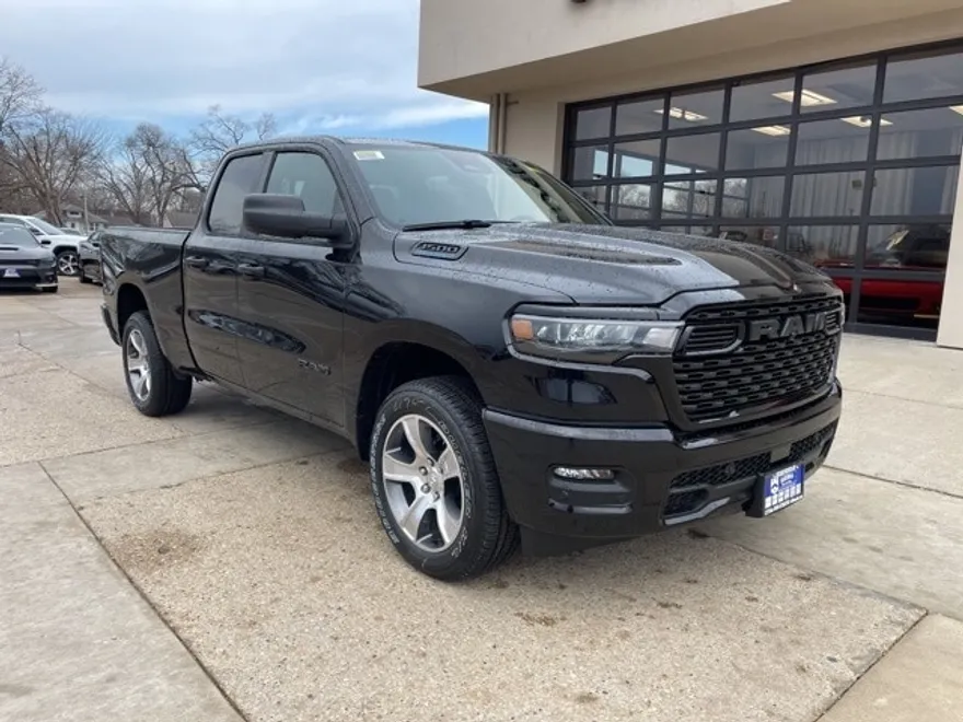 2025 Ram 1500 Tradesman photo 1