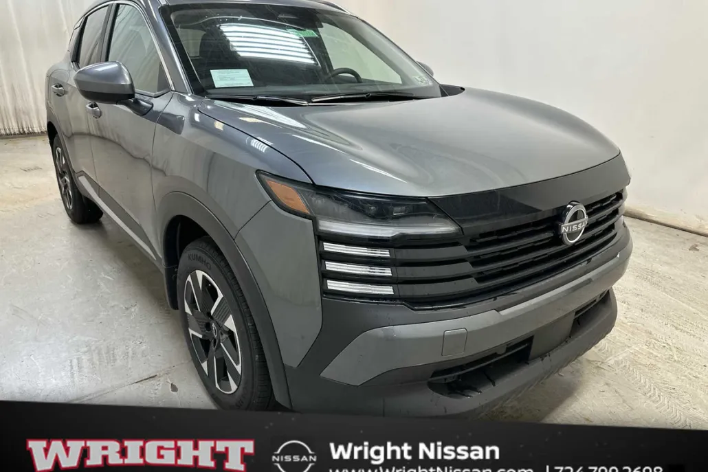 2025 Nissan Kicks SV photo 1