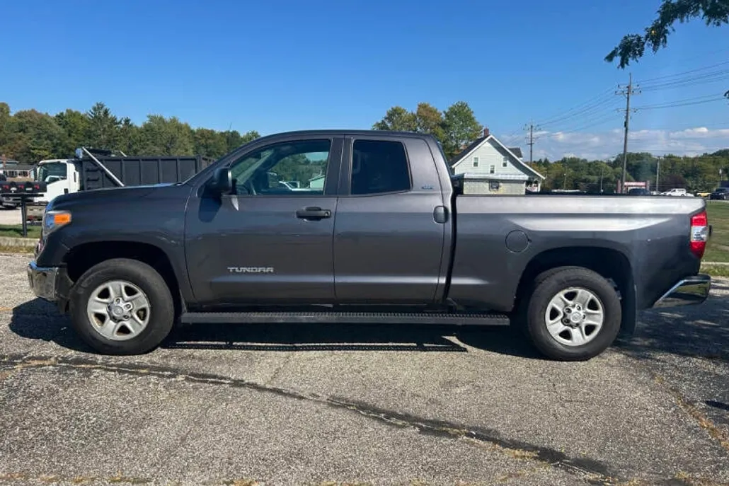 2017 Toyota Tundra TRD Pro photo 1
