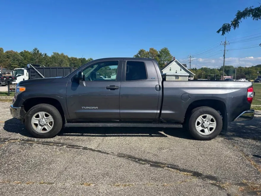 2017 Toyota Tundra TRD Pro photo 1