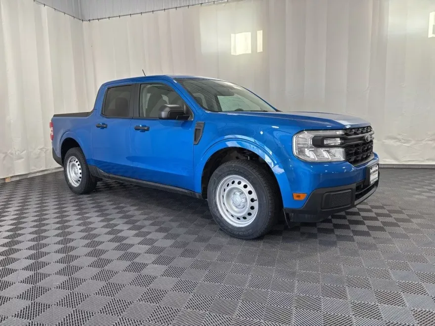 2022 Ford Maverick XL photo 1