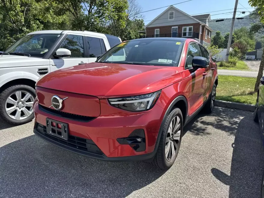 2023 Volvo C40 Recharge Plus photo 1