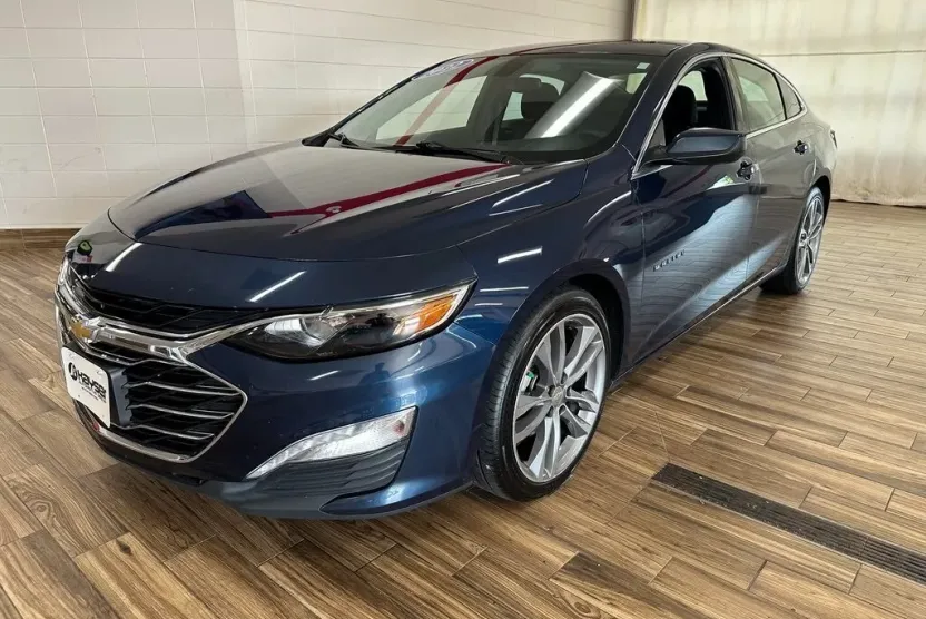 2022 Chevrolet Malibu 1LT photo 1