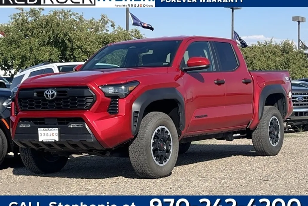 2024 Toyota Tacoma TRD Sport photo 1