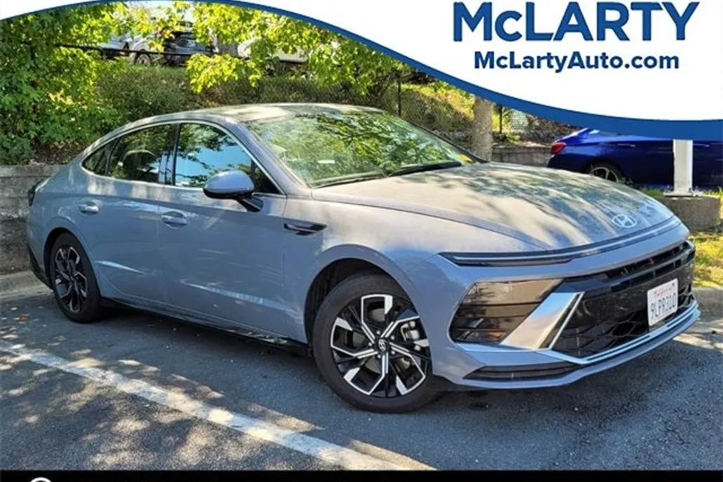 2024 Hyundai Sonata SEL photo 1