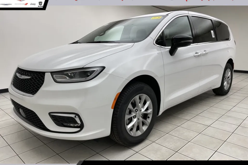 2025 Chrysler Pacifica photo 1