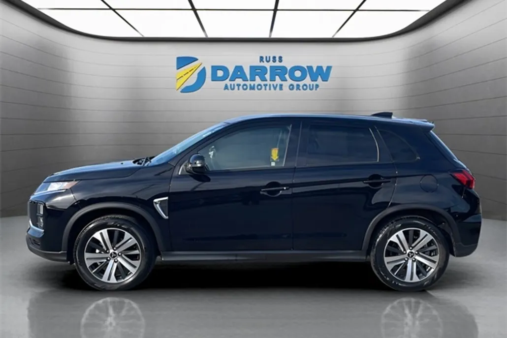 2023 Mitsubishi Outlander Sport SE photo 1