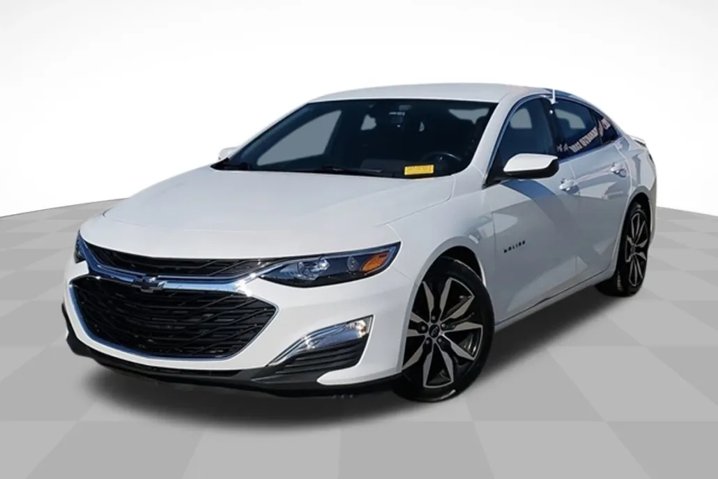 2021 Chevrolet Malibu RS photo 1