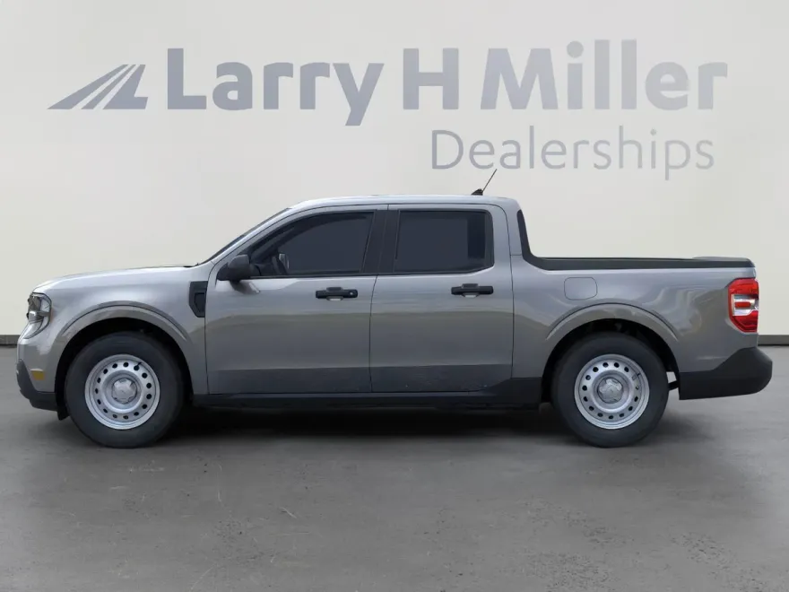 2025 Ford Maverick XL photo 1