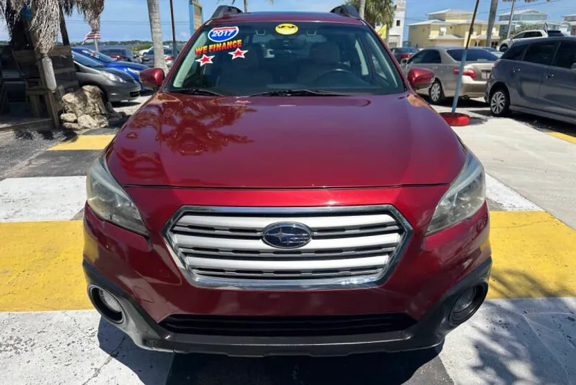 2017 Subaru Outback 2.5i Premium photo 1