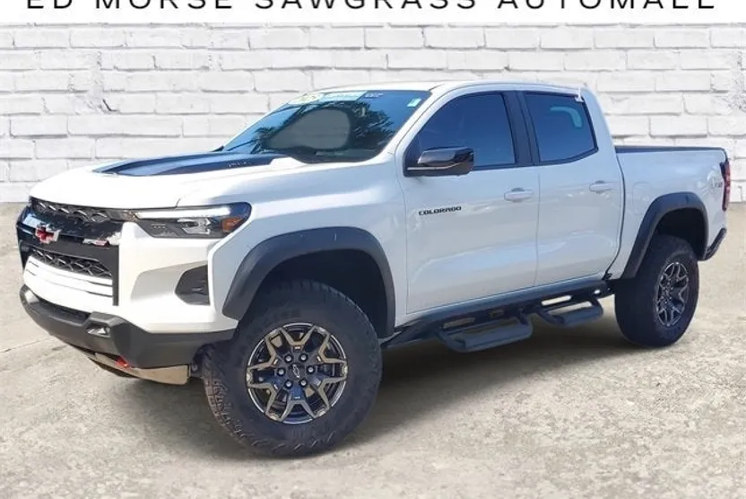 2025 Chevrolet Colorado ZR2 photo 1