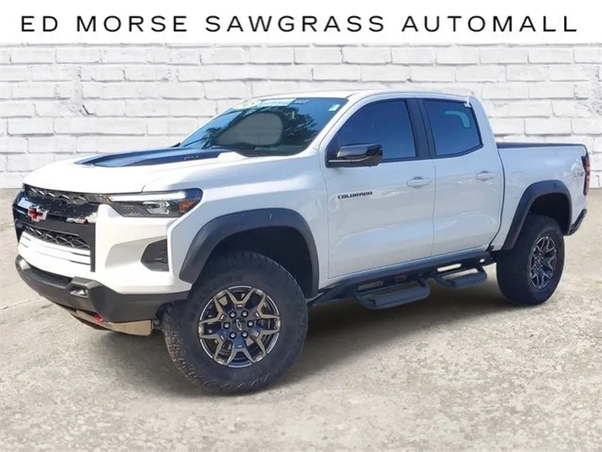 2025 Chevrolet Colorado ZR2 photo 1