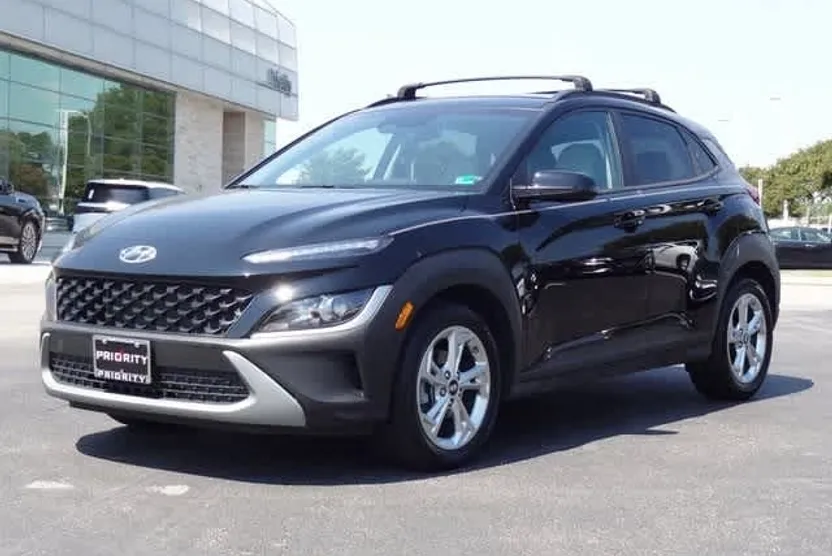 2023 Hyundai Kona SEL photo 1