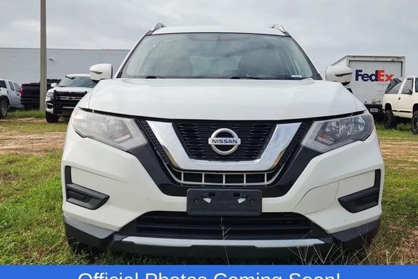 2017 Nissan Rogue S photo 1