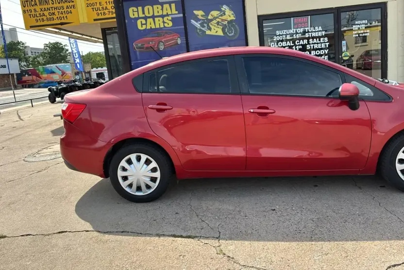 2015 Kia Rio LX photo 1